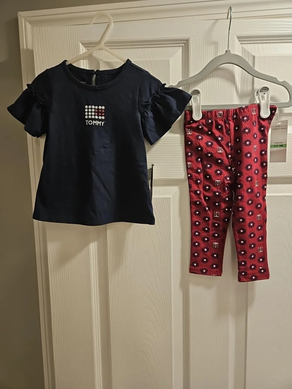 NWT Tommy Hilfiger Girls 2-Piece Ruffle Top & Floral Leggings Set 18M